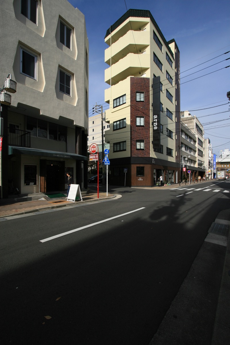 オフィスビルのフルリノベーション
