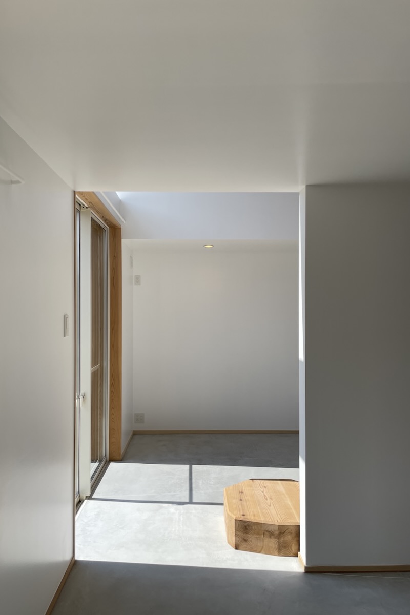 キッチンダイニングと吹き抜け